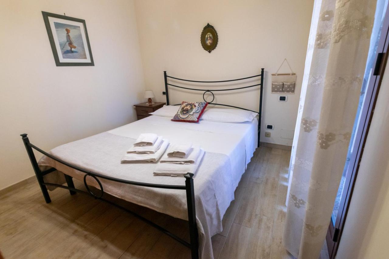 Corallo Holiday House Acitrezza Aci Trezza Luaran gambar